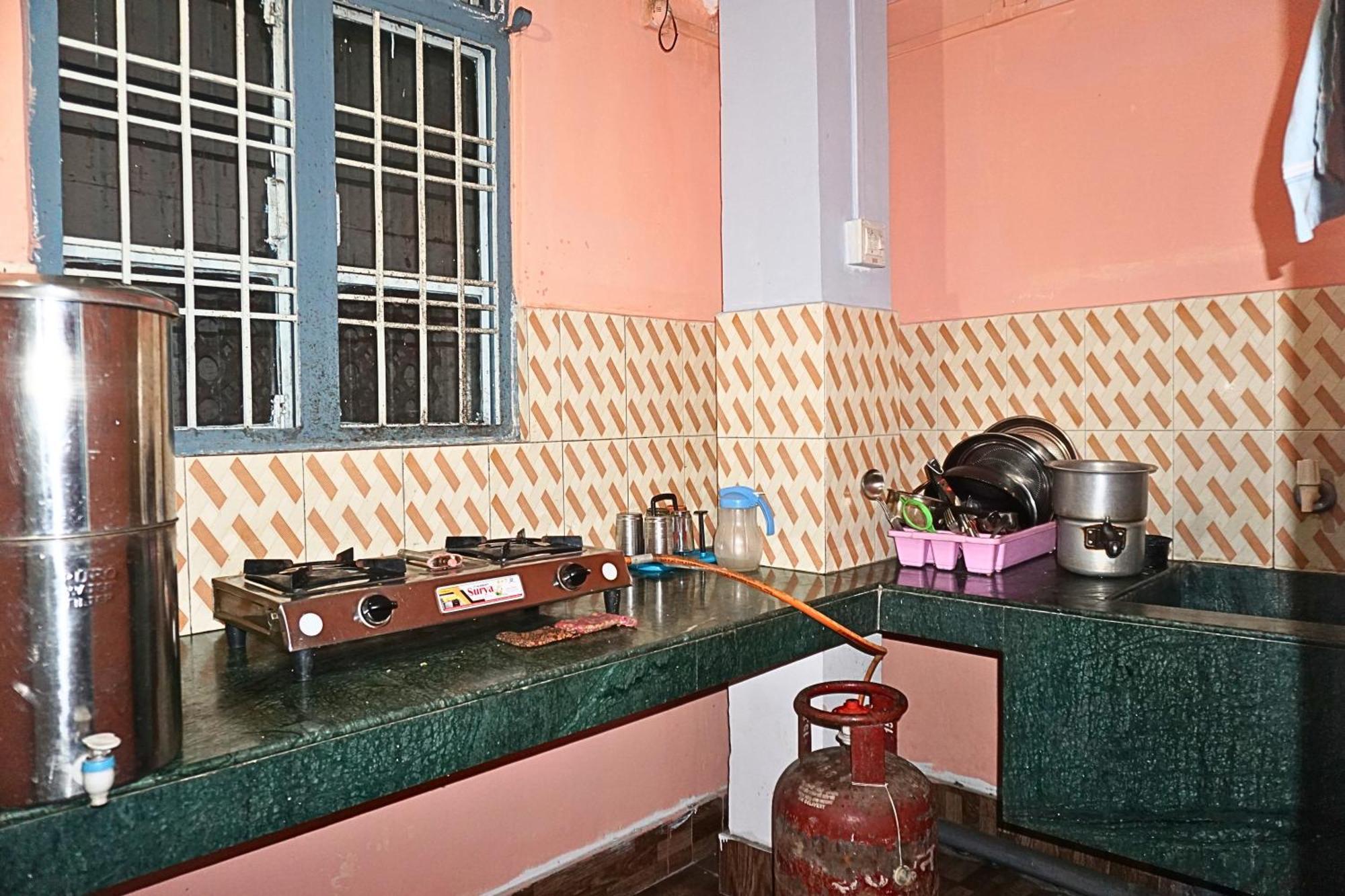 Taj Residency Holiday Homestay -Entire 1Bhk & 2Bhk Private Apartments -Call 767Ooo54Oo Jorhāt 외부 사진