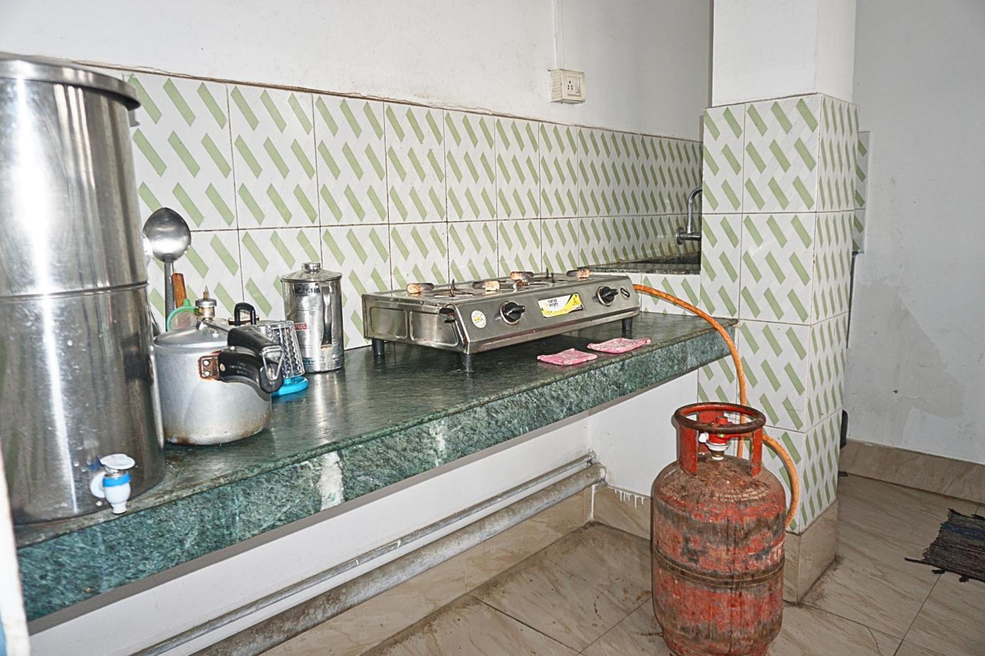 Taj Residency Holiday Homestay -Entire 1Bhk & 2Bhk Private Apartments -Call 767Ooo54Oo Jorhāt 외부 사진