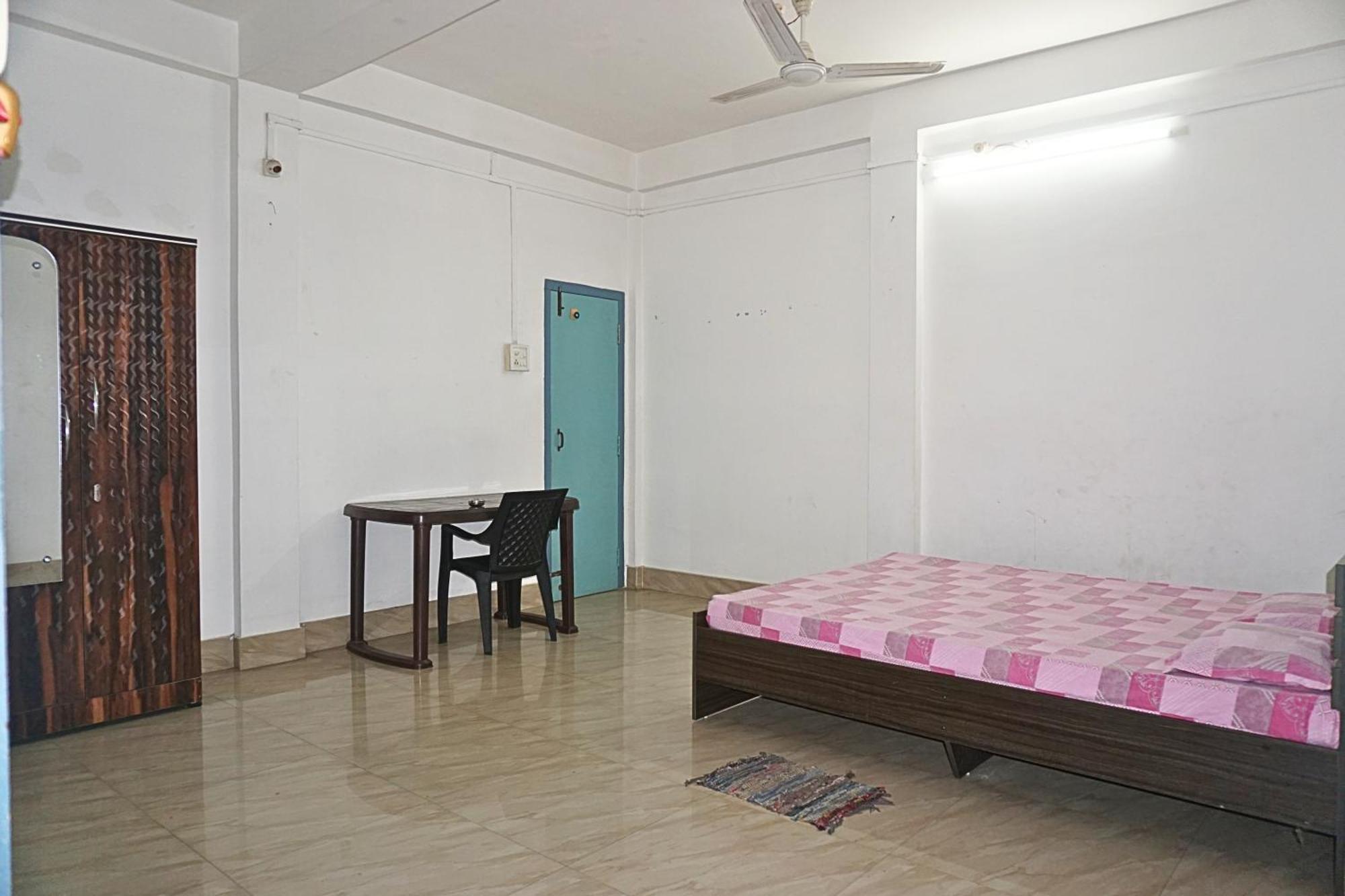 Taj Residency Holiday Homestay -Entire 1Bhk & 2Bhk Private Apartments -Call 767Ooo54Oo Jorhāt 객실 사진